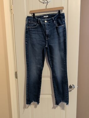Good American Dark Blue Frayed-Hem Ankle Jeans